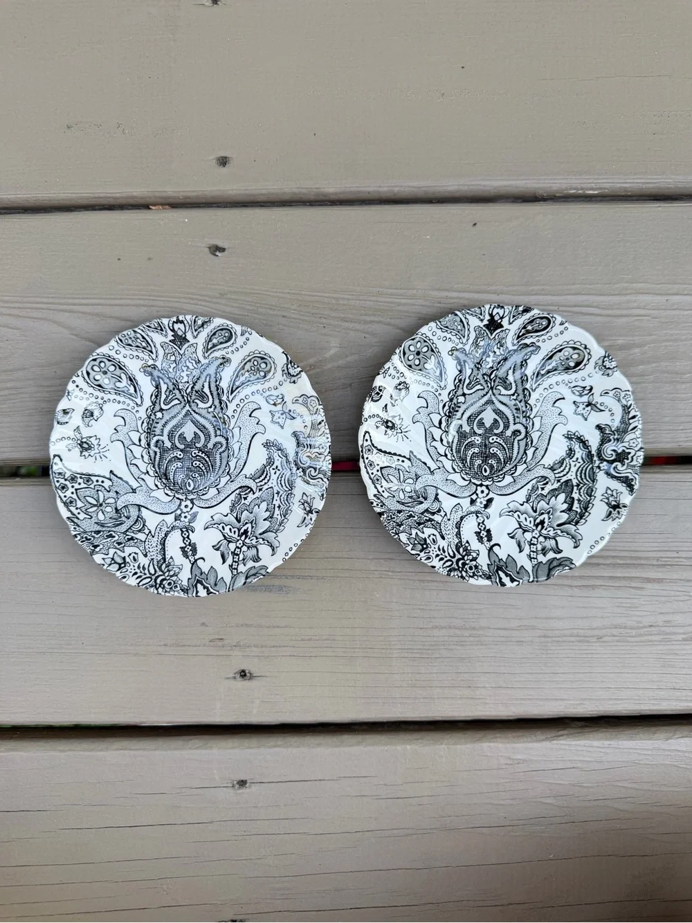 2 X Johnson Brothers Paisley Black and White Saucer Plates